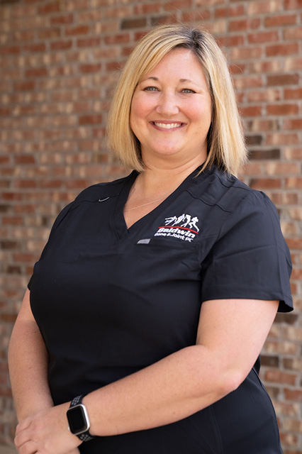Laura Estes, DPT